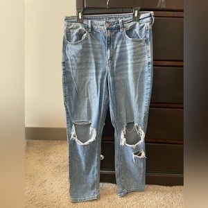 American Eagle “strigid” mom jeans size 12